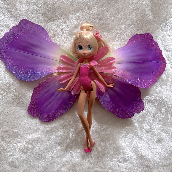 Barbie Blooming Thumbelina Set - Picture 12 of 15